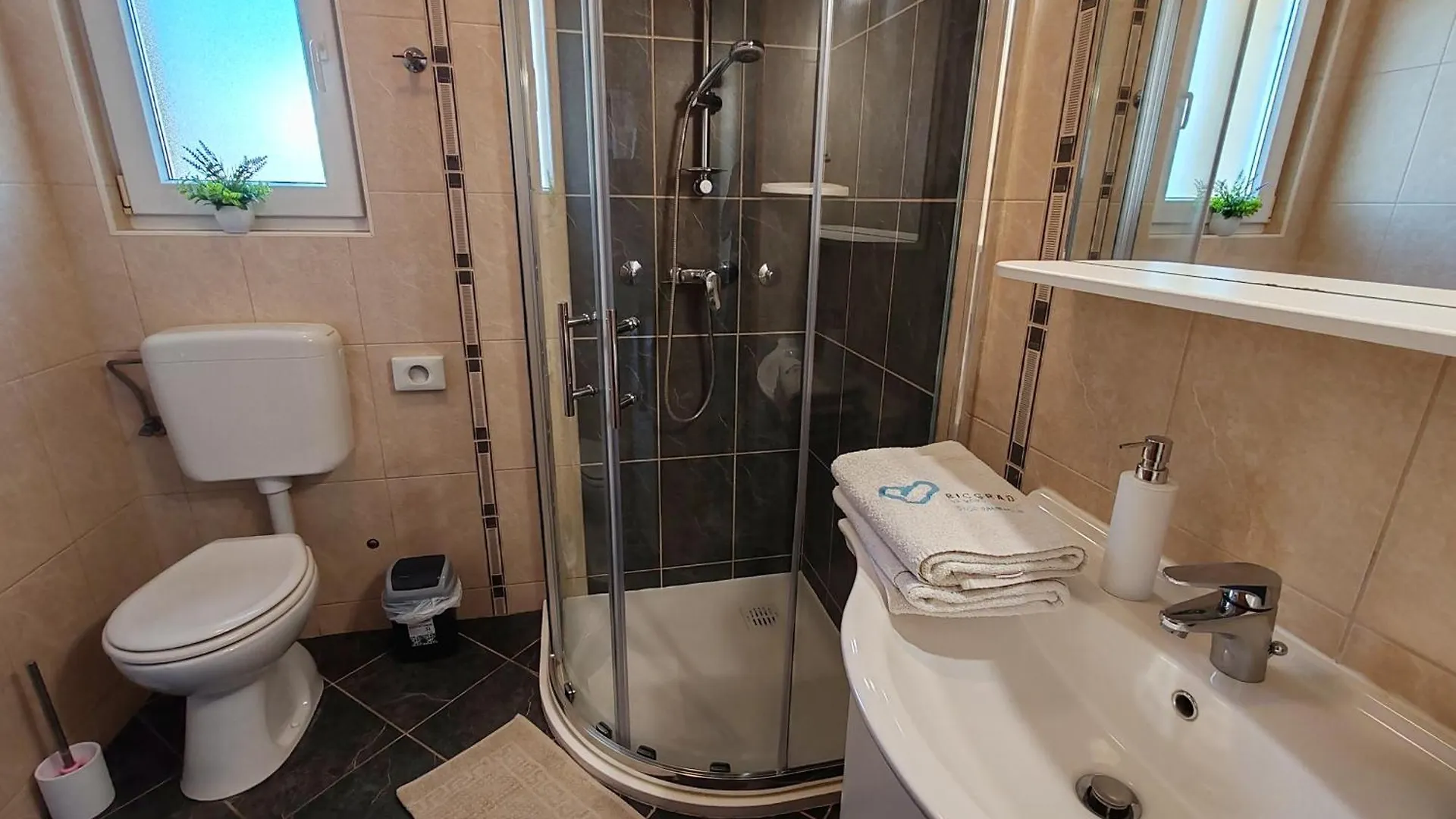 Apartmani Kovacicek 3 Biograd Na Moru Croácia