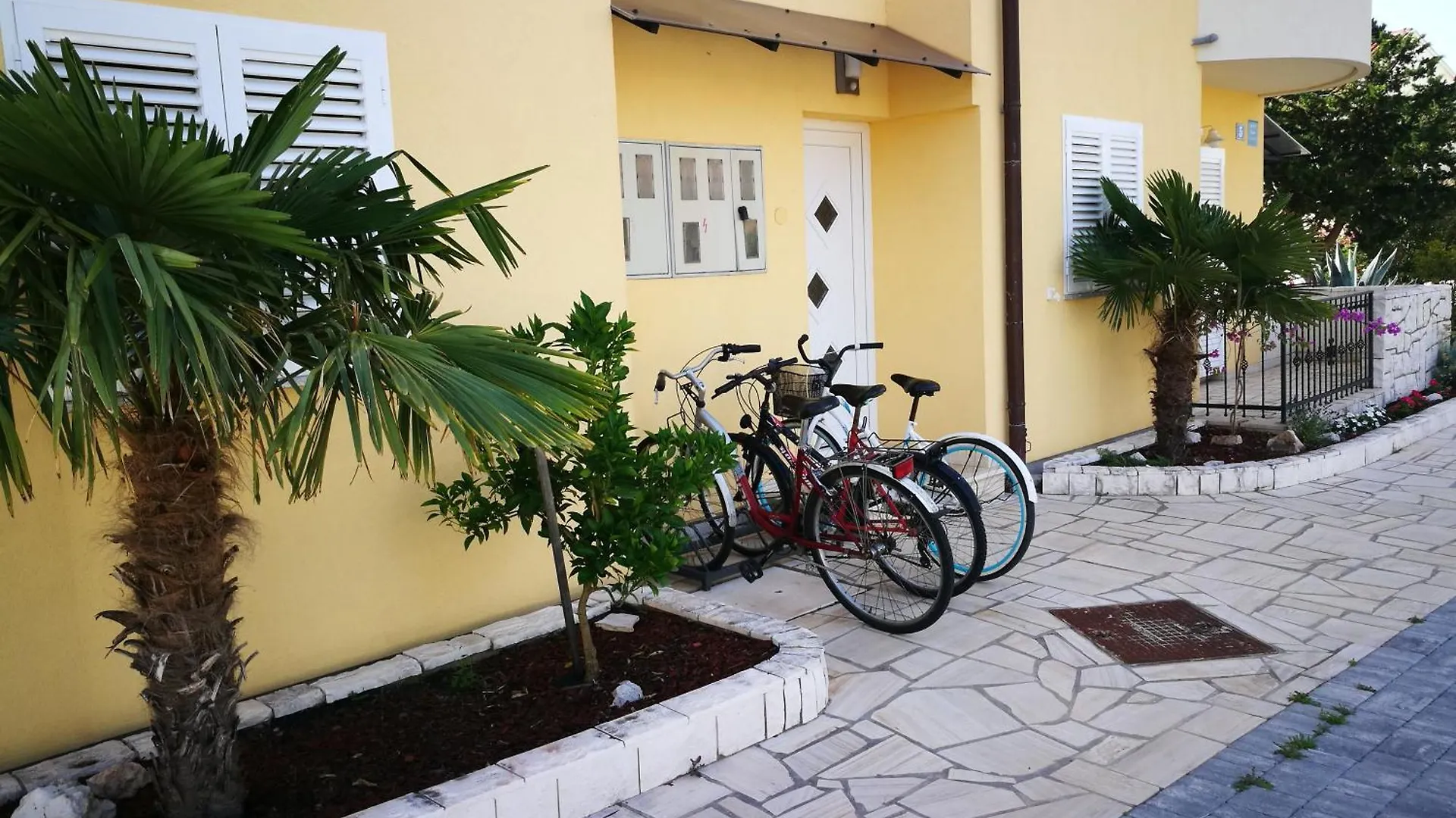 Apartamento Apartmani Kovacicek 3 Biograd Na Moru